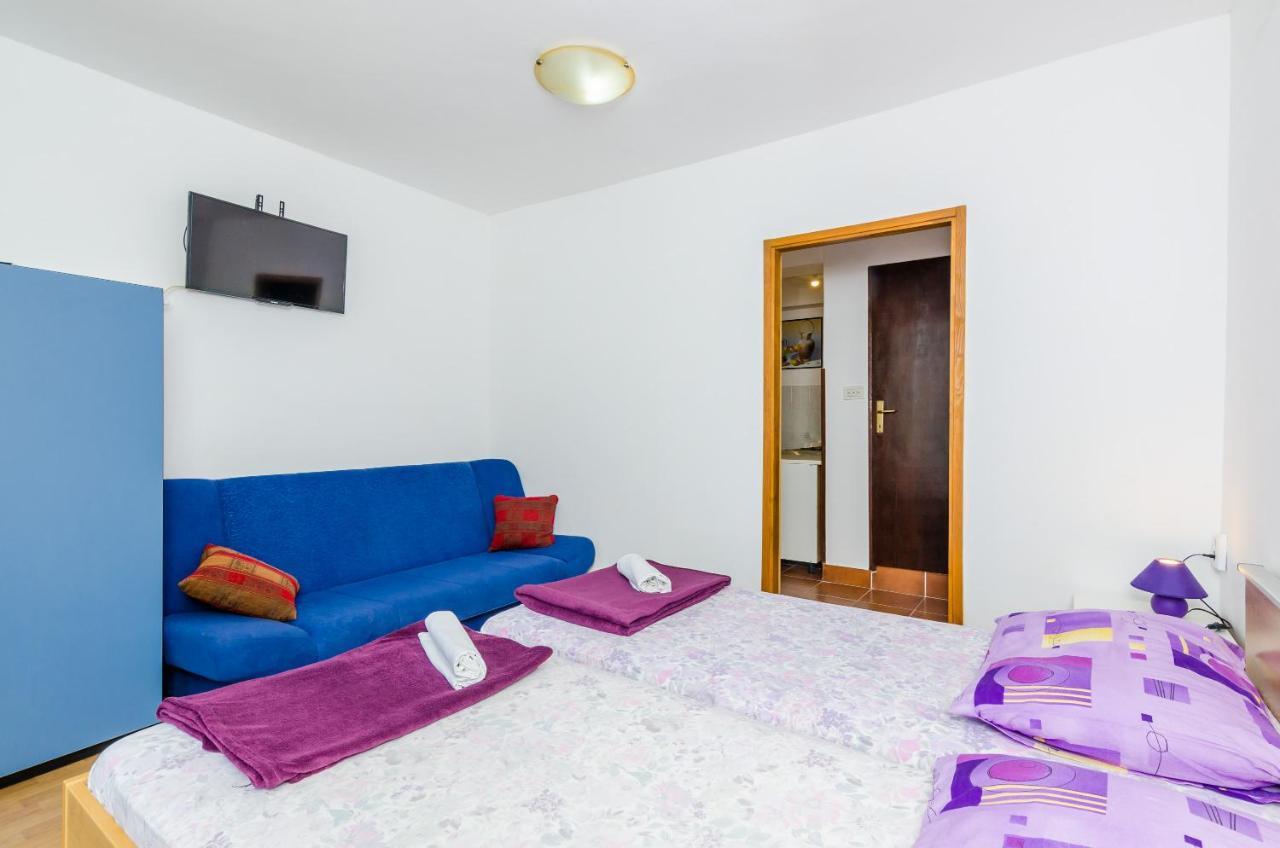 Apartments & Rooms Mihajica ツァヴタット エクステリア 写真
